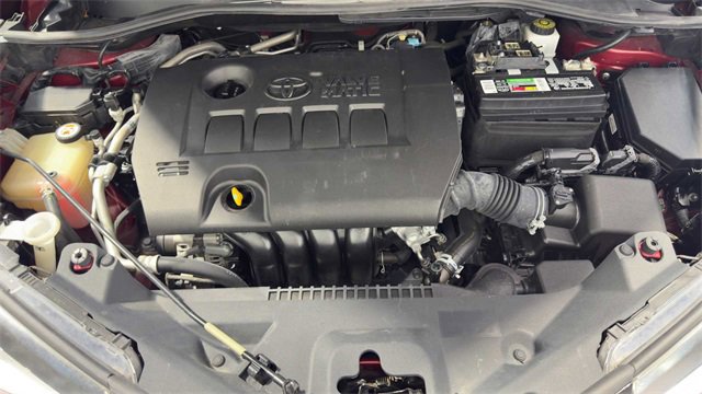 Used 2019 Toyota C-HR XLE image 34