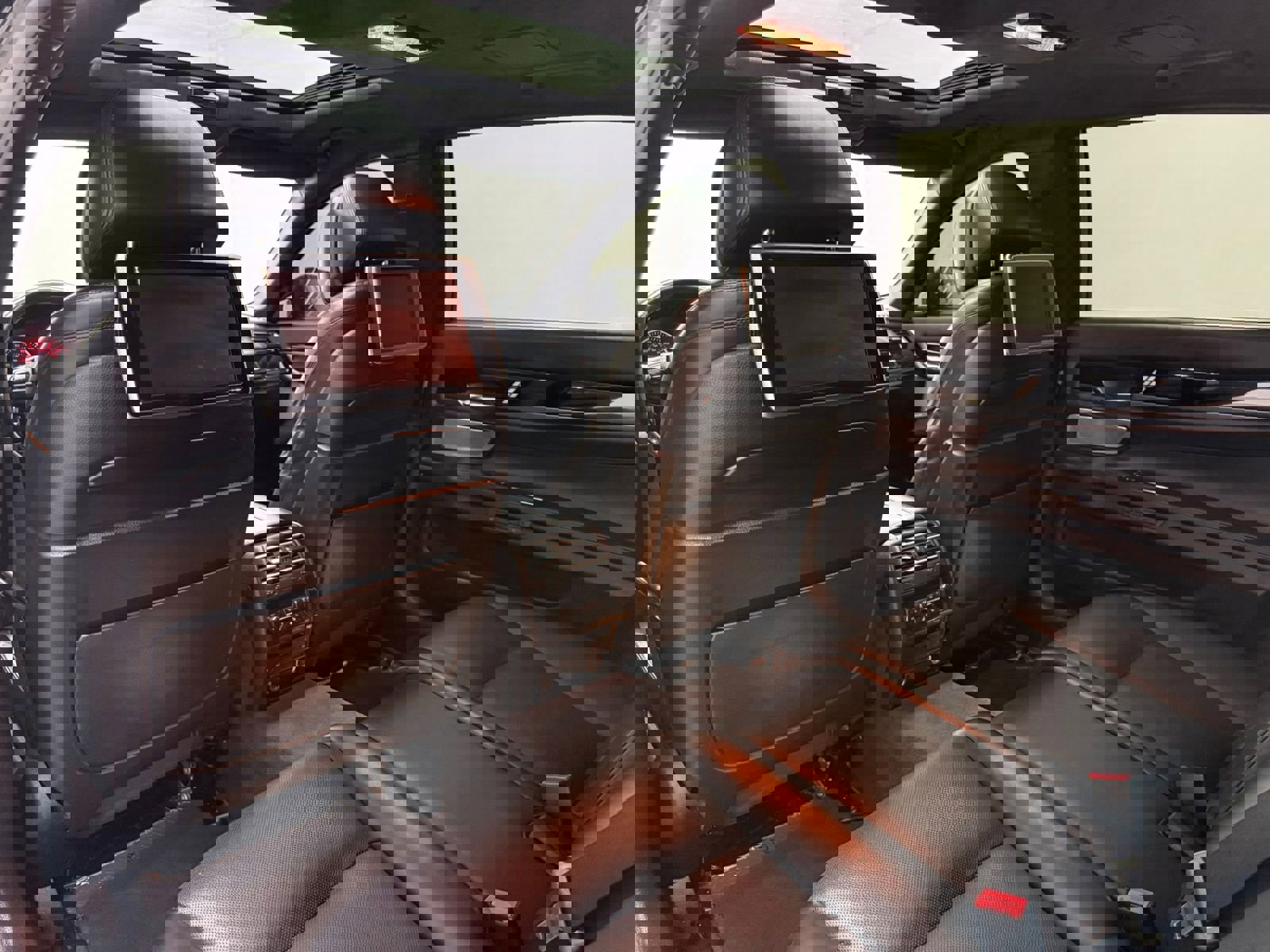 Used 2013 BMW 750Li LWB image 42