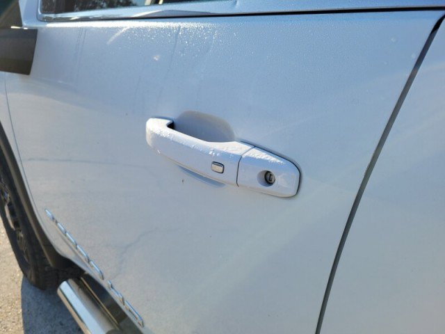 Used 2024 GMC Sierra 2500 SLE w/ SLE Convenience Package image 10