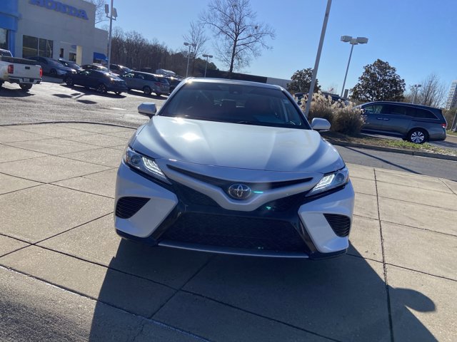 Used 2020 Toyota Camry XSE image 3