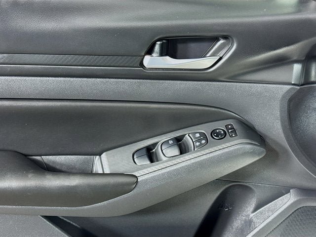 Used 2022 Nissan Altima 2.5 S FWD image 15