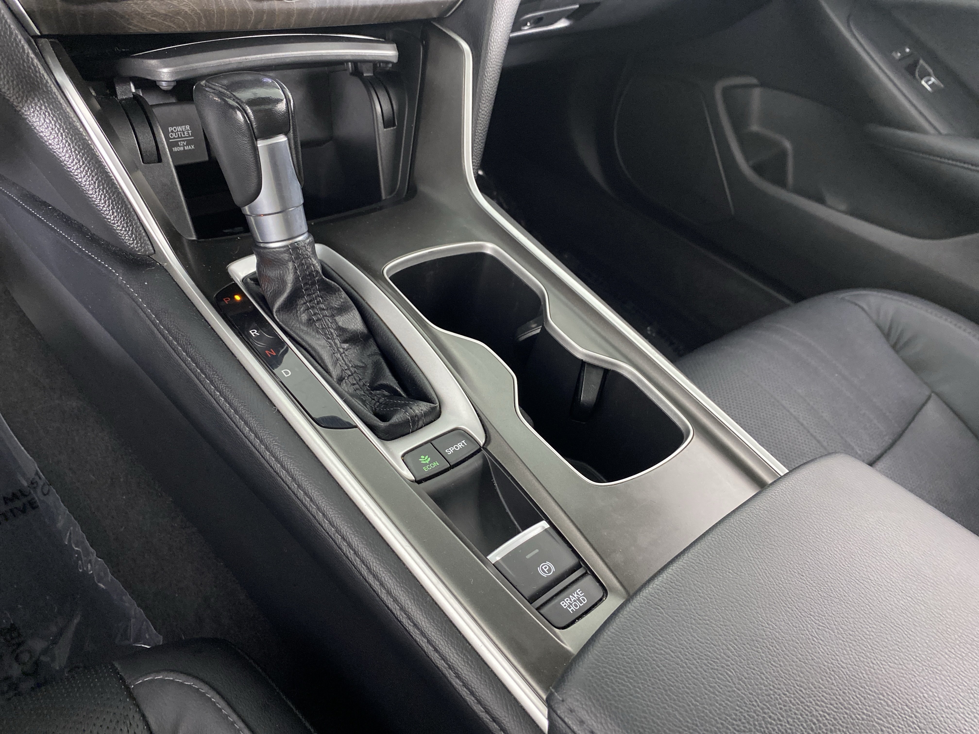 Used 2018 Honda Accord Touring image 31