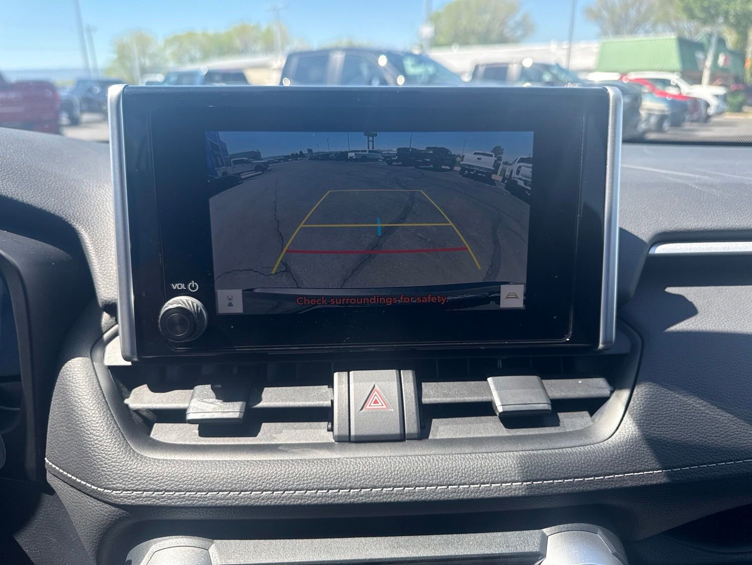 Used 2023 Toyota RAV4 LE AWD/4WD image 30