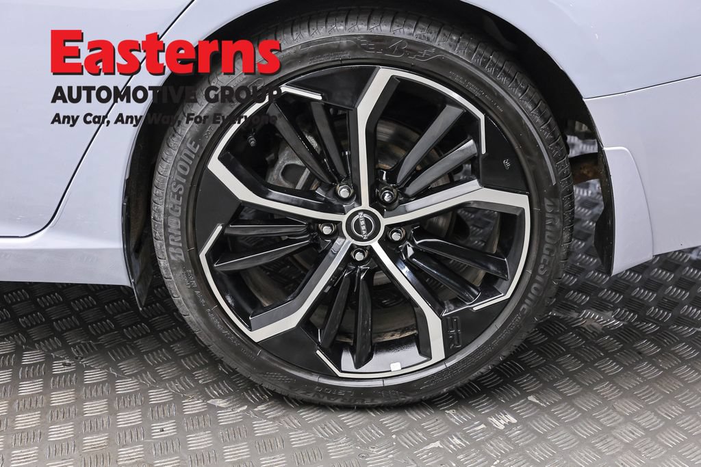 Used 2025 Nissan Altima 2.5 SR w/ SR Premium Package FWD image 9