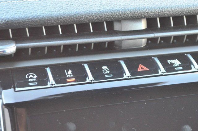 New 2025 Jeep Grand Cherokee Limited image 28