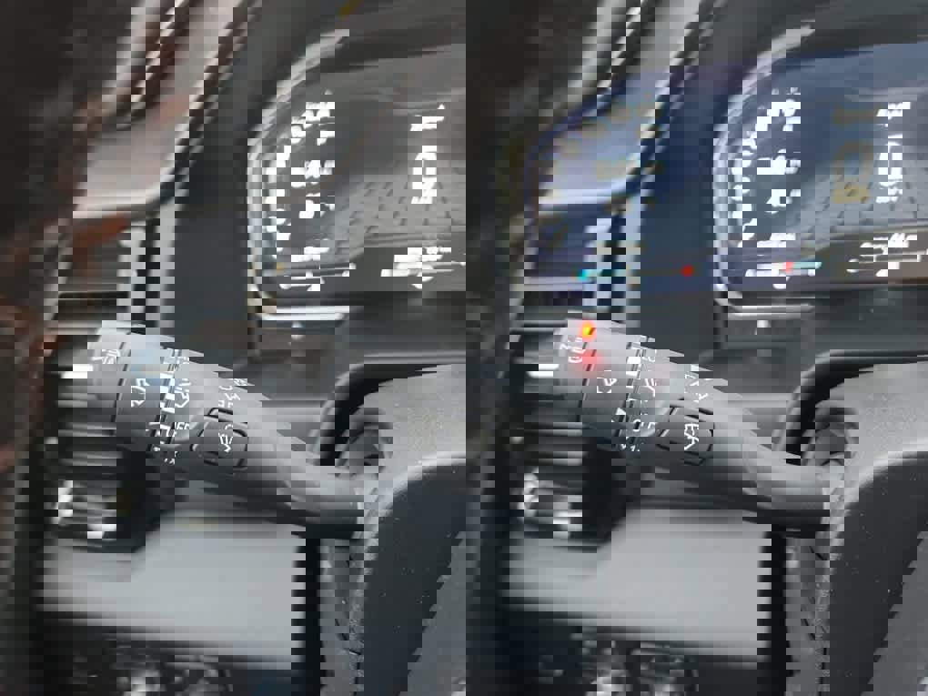 Used 2023 GMC Sierra 1500 AT4X image 40