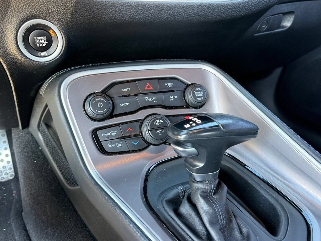 Used 2022 Dodge Challenger R/T w/ Blacktop Package RWD image 20