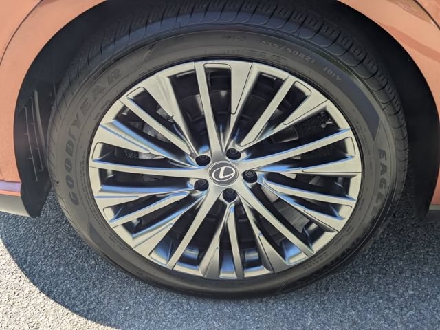 Used 2025 Lexus RX 350 AWD w/ Convenience Package image 14