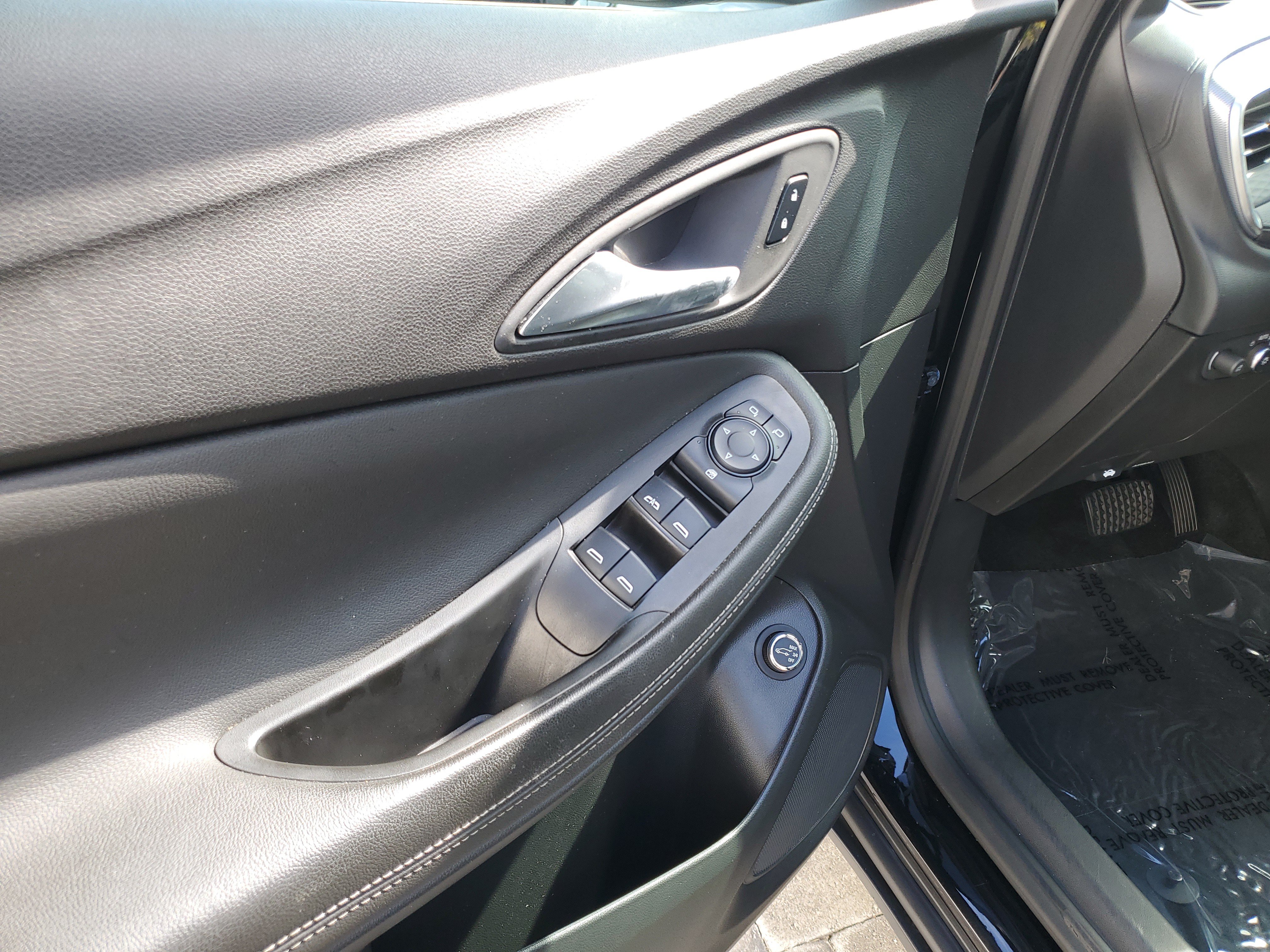 Used 2024 Buick Encore GX Preferred FWD image 18