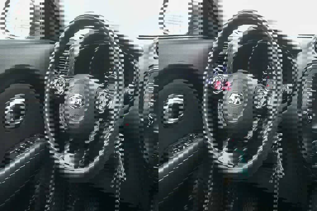 Used 2019 Kia Soul + image 11