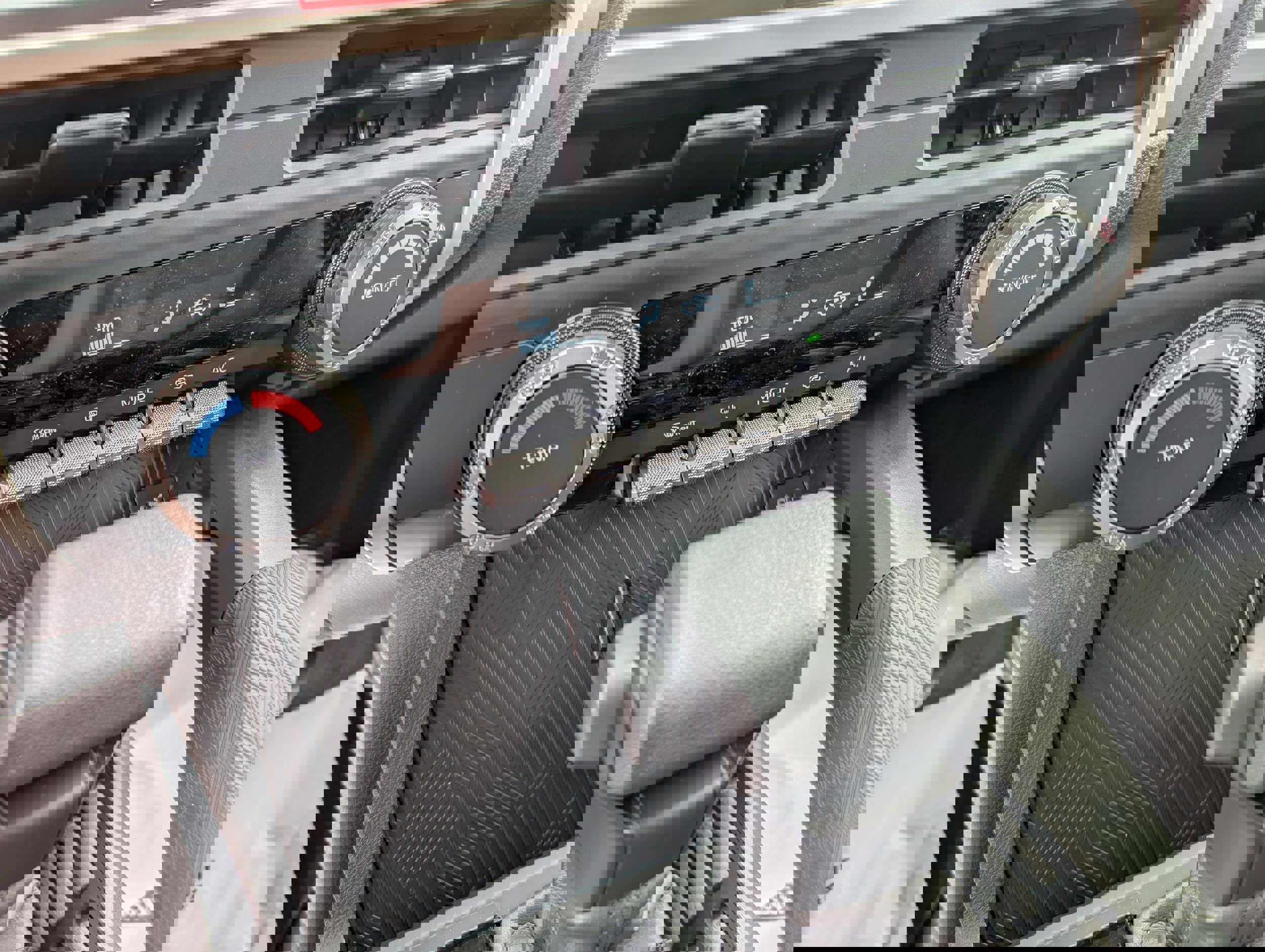 New 2026 Toyota Tacoma SR5 image 17