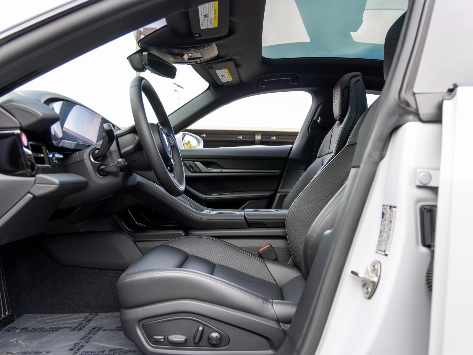 New 2025 Porsche Taycan image 24