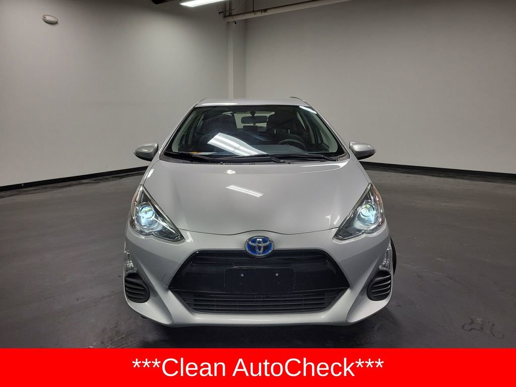 Used 2016 Toyota Prius C Two image 2