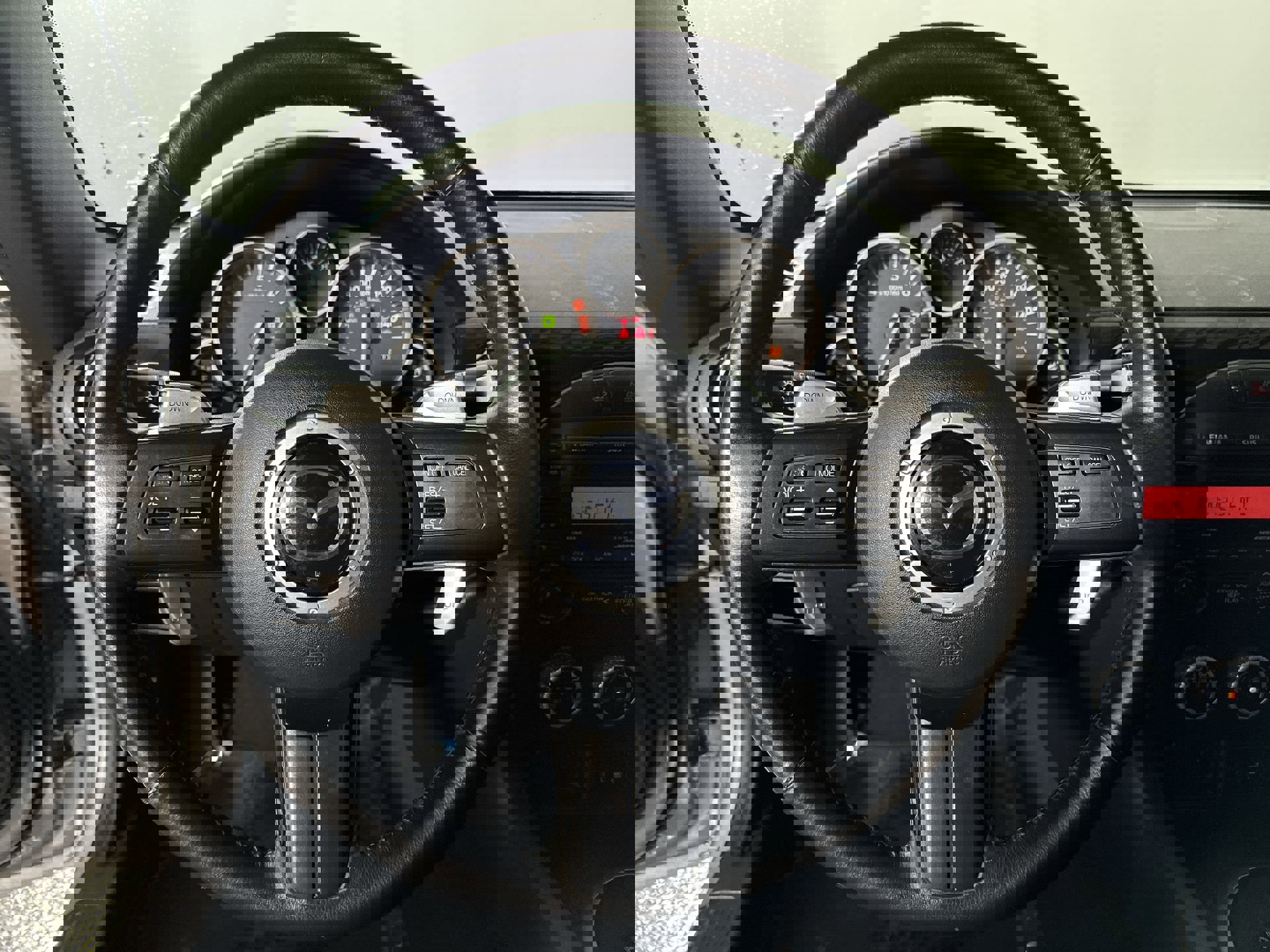 Used 2015 MAZDA MX-5 Miata Grand Touring w/ Premium Package image 18