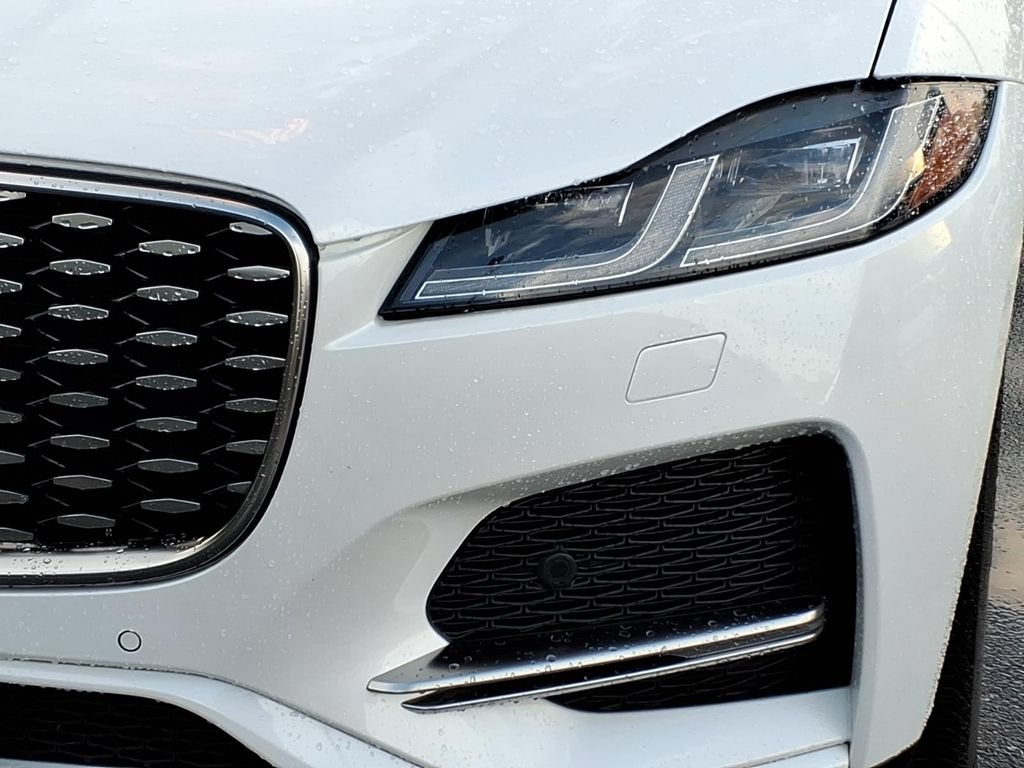 Used 2023 Jaguar F-PACE S AWD/4WD image 8