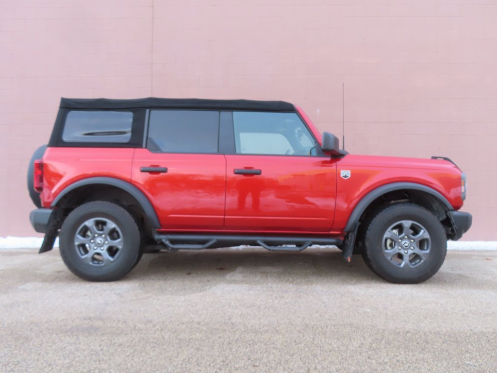 Used 2022 Ford Bronco Big Bend image 2