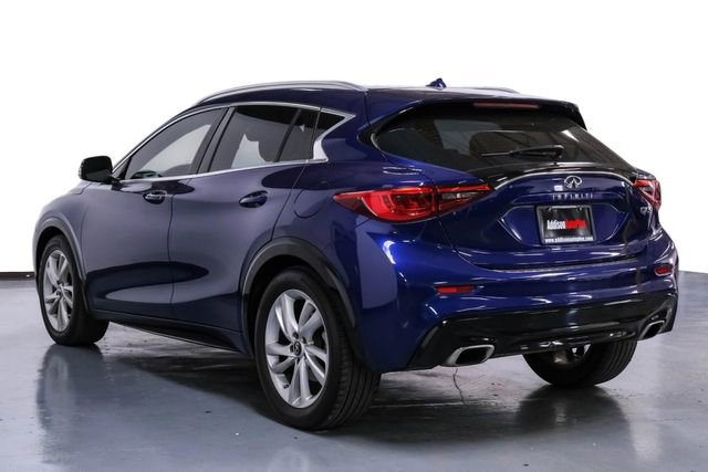 Used 2018 INFINITI QX30 Premium w/ Cargo Package image 12