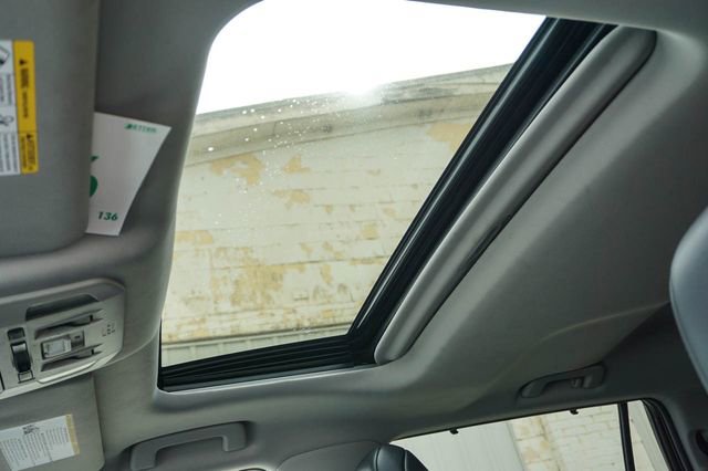 Used 2022 Toyota Highlander XLE image 25