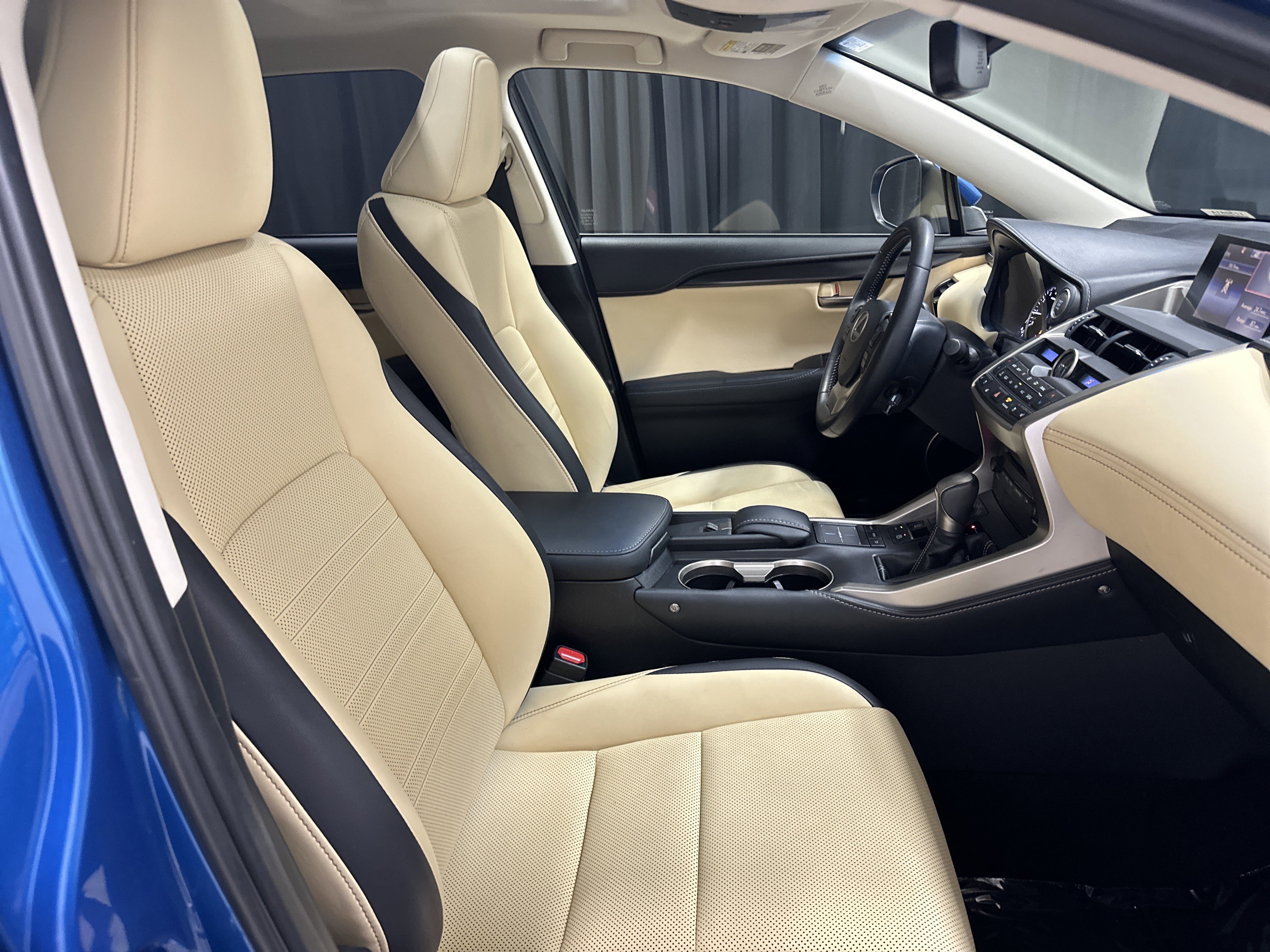 Used 2017 Lexus NX 200t AWD w/ Premium Package image 33