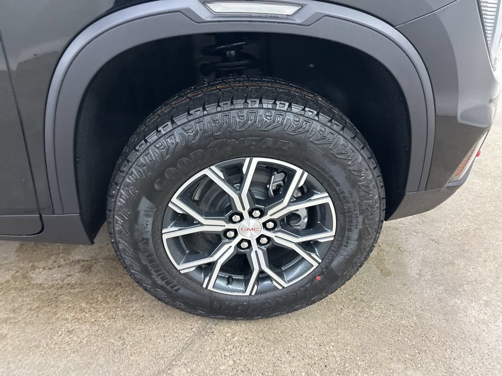 New 2026 GMC Acadia AT4 w/ Luxury Package AWD/4WD image 15
