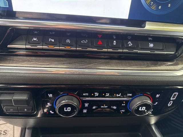 Used 2024 Chevrolet Silverado 1500 LTZ w/ LTZ Premium Package AWD/4WD image 36