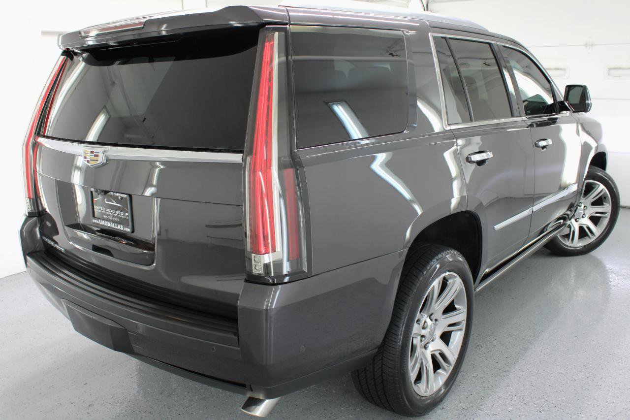 Used 2018 Cadillac Escalade Premium Luxury image 32
