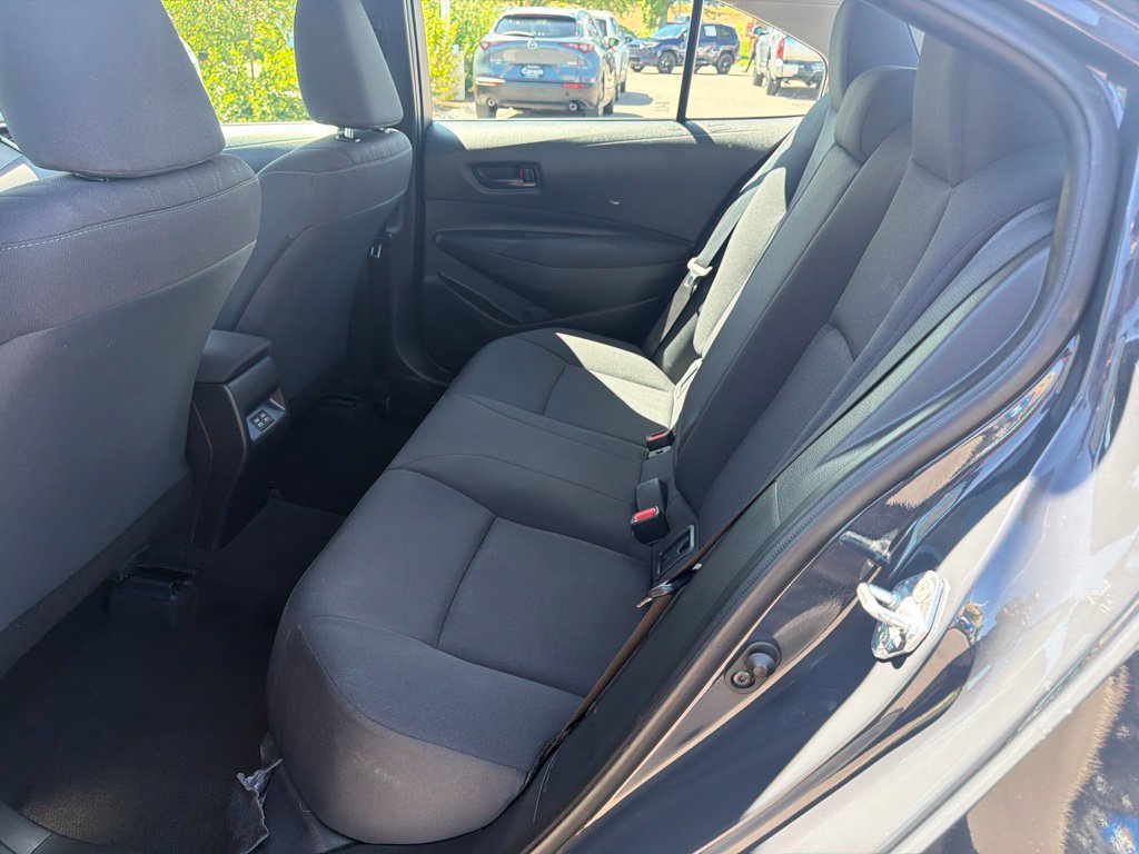 Used 2025 Toyota Corolla LE FWD image 18