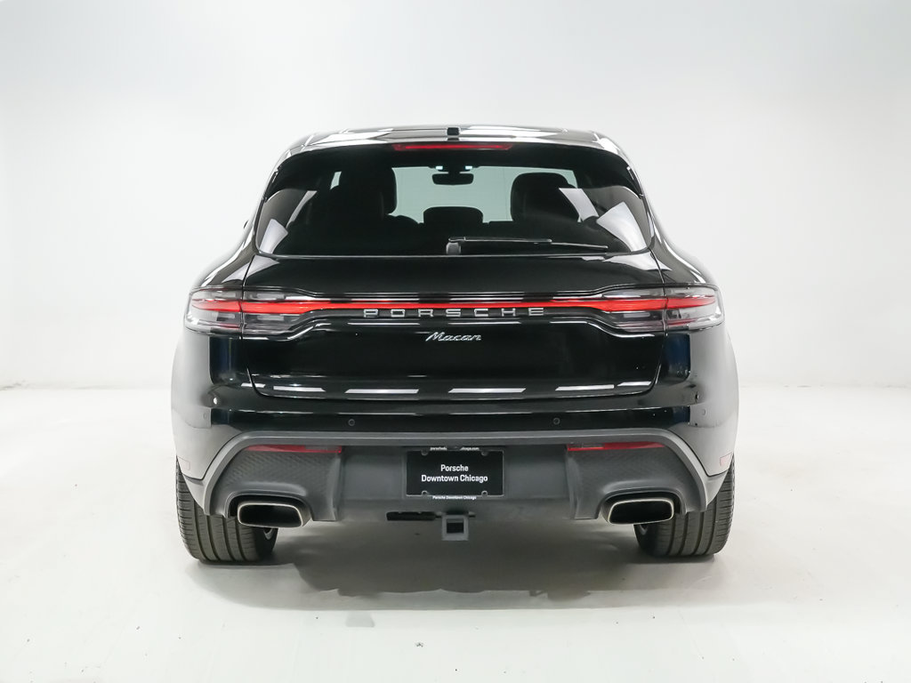 Certified 2024 Porsche Macan AWD/4WD image 11