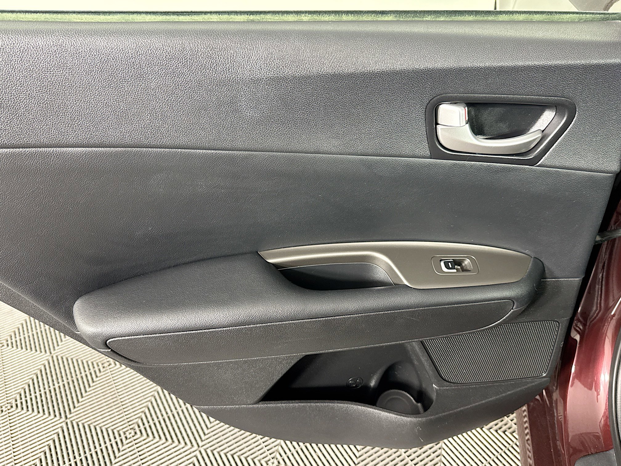 Used 2019 Kia Optima LX image 24