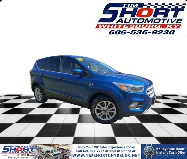 Used 2019 Ford Escape SE image 1