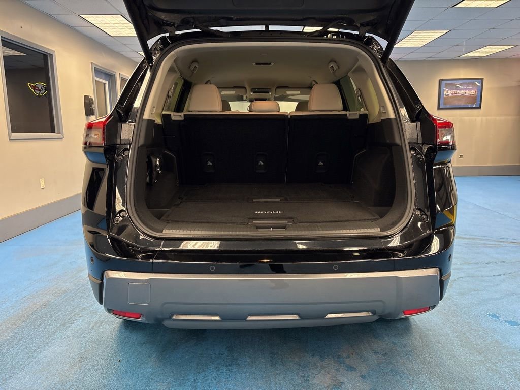 Used 2024 Nissan Rogue SL image 8