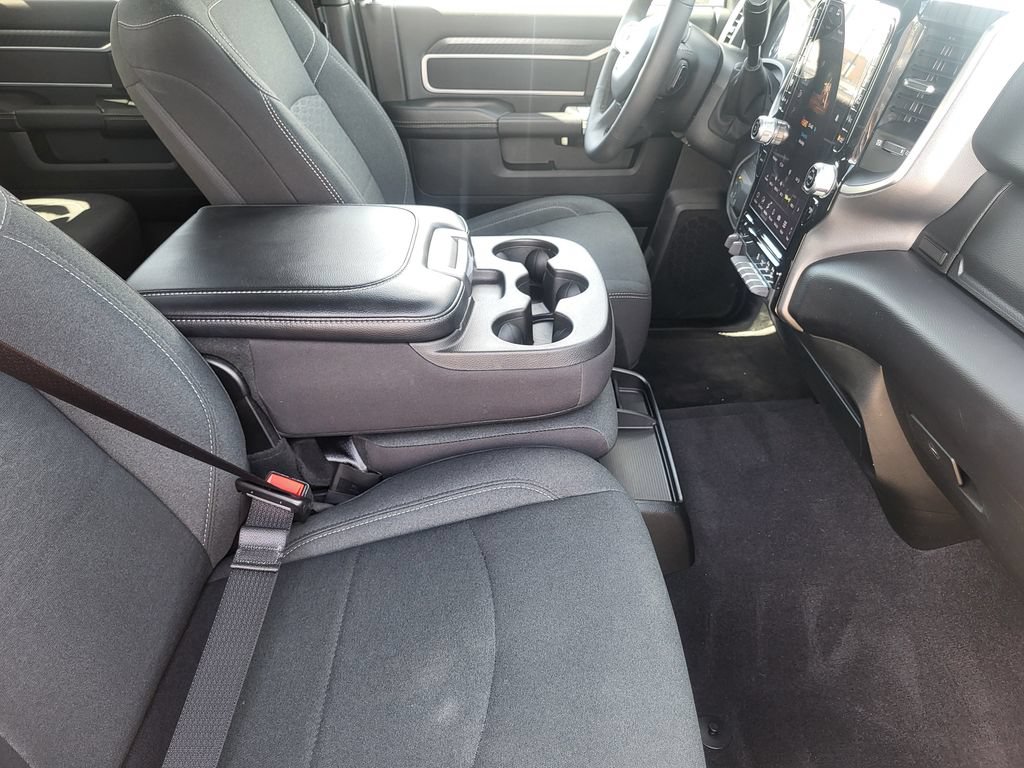 Used 2025 RAM 2500 Big Horn AWD/4WD image 10