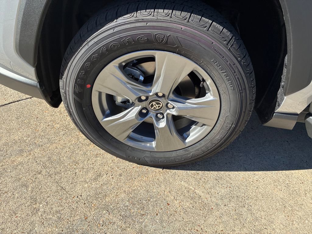 New 2025 Toyota RAV4 XLE image 38