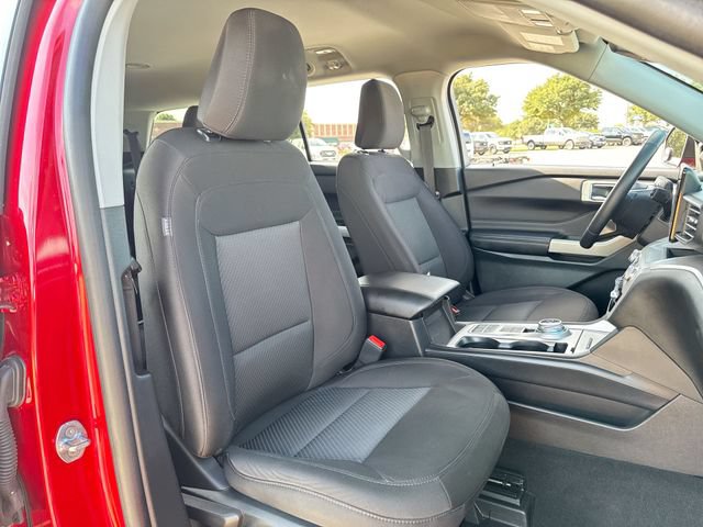 Certified 2023 Ford Explorer XLT RWD image 24
