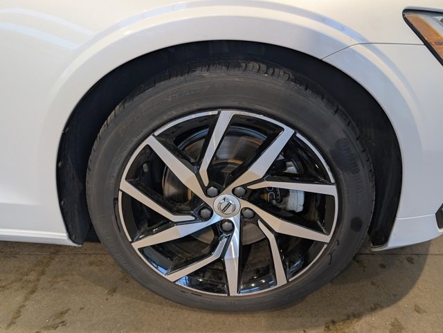 Used 2020 Volvo S60 T5 Momentum w/ Protection Package Premier image 7