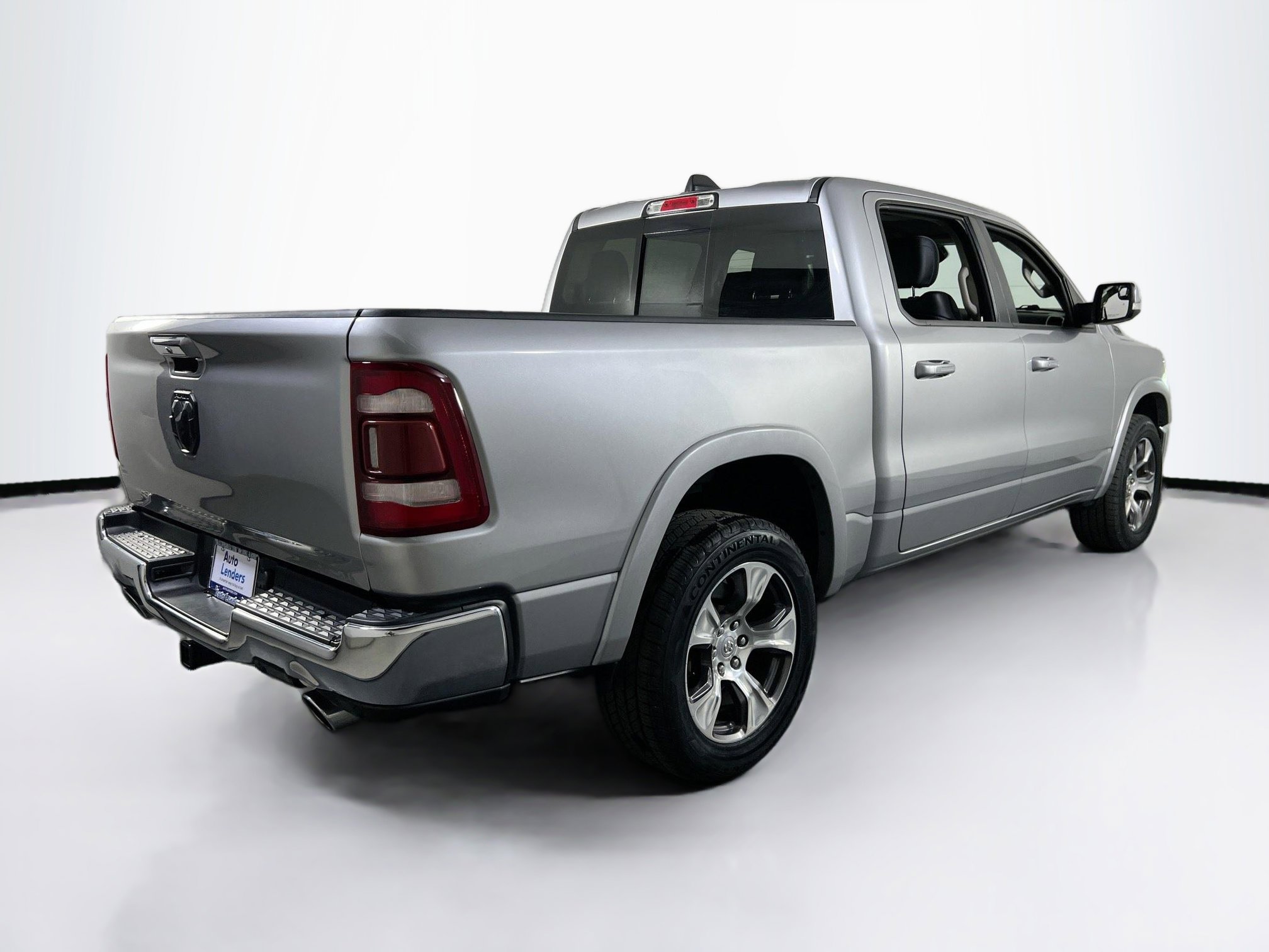 Used 2022 RAM 1500 Laramie AWD/4WD image 5