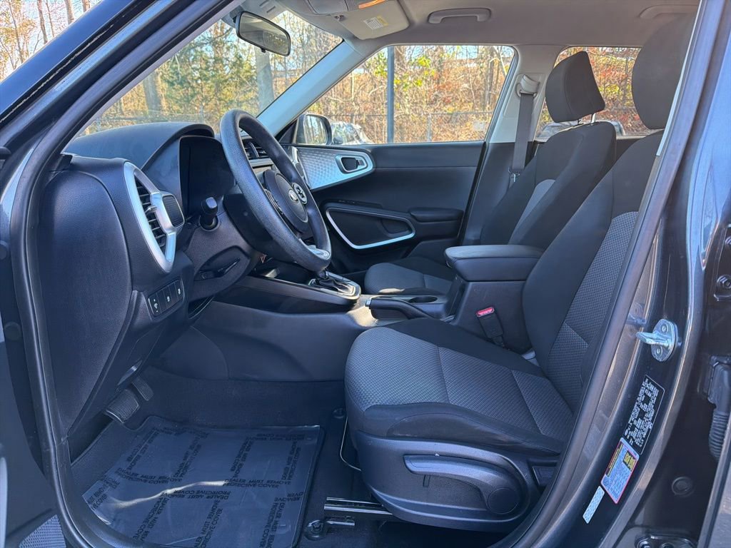 Used 2020 Kia Soul LX image 14
