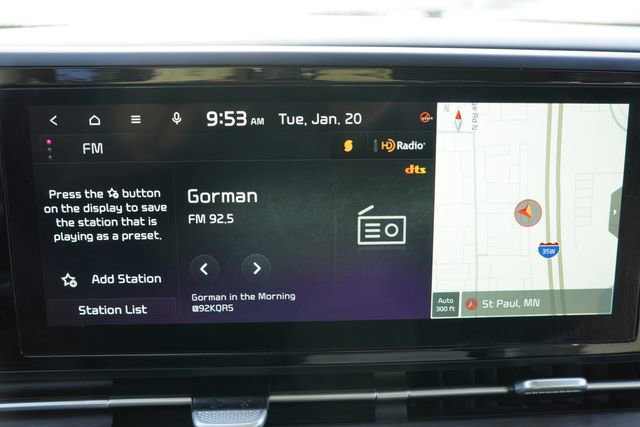 Used 2023 Kia Carnival EX image 27