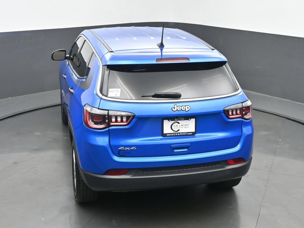 Used 2023 Jeep Compass Sport w/ Mopar Graphics Package AWD/4WD image 40