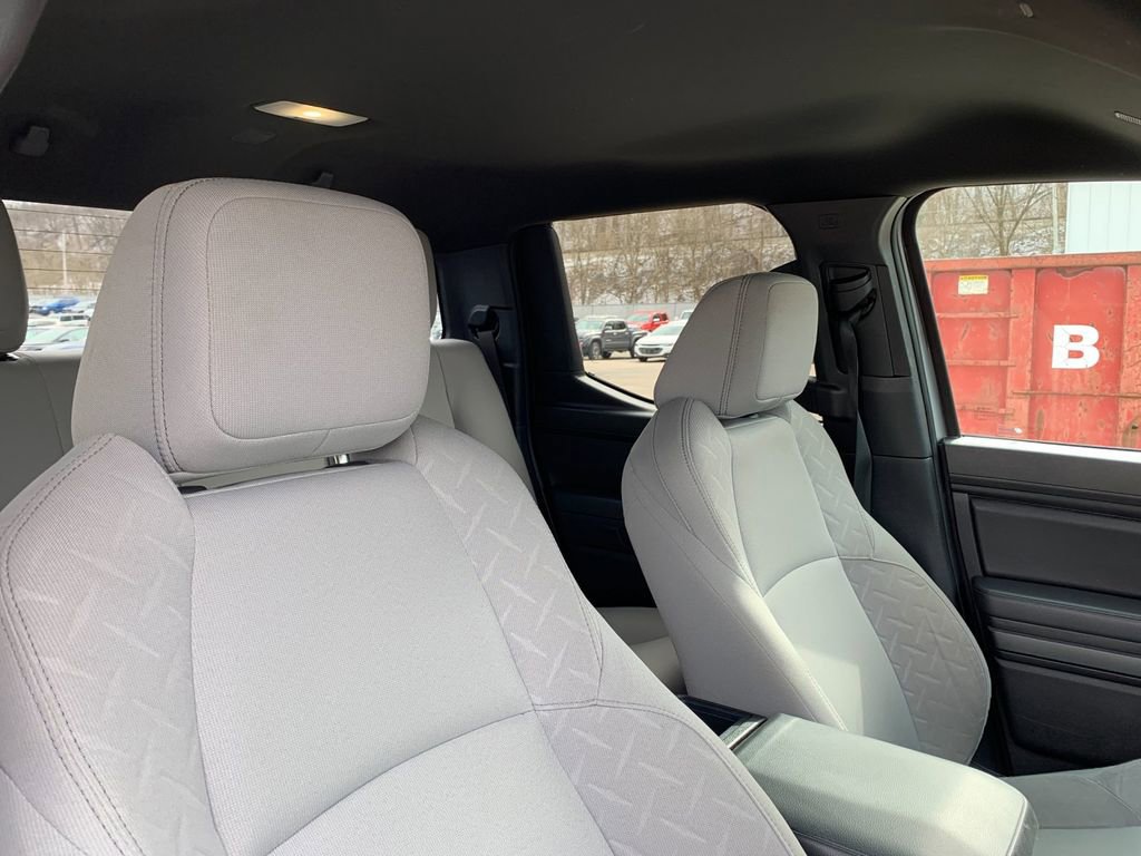 Used 2024 Toyota Tacoma SR5 RWD image 18