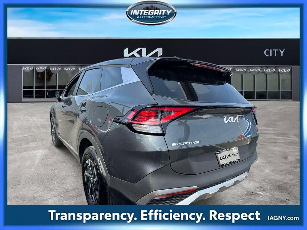 Certified 2025 Kia Sportage LX image 5