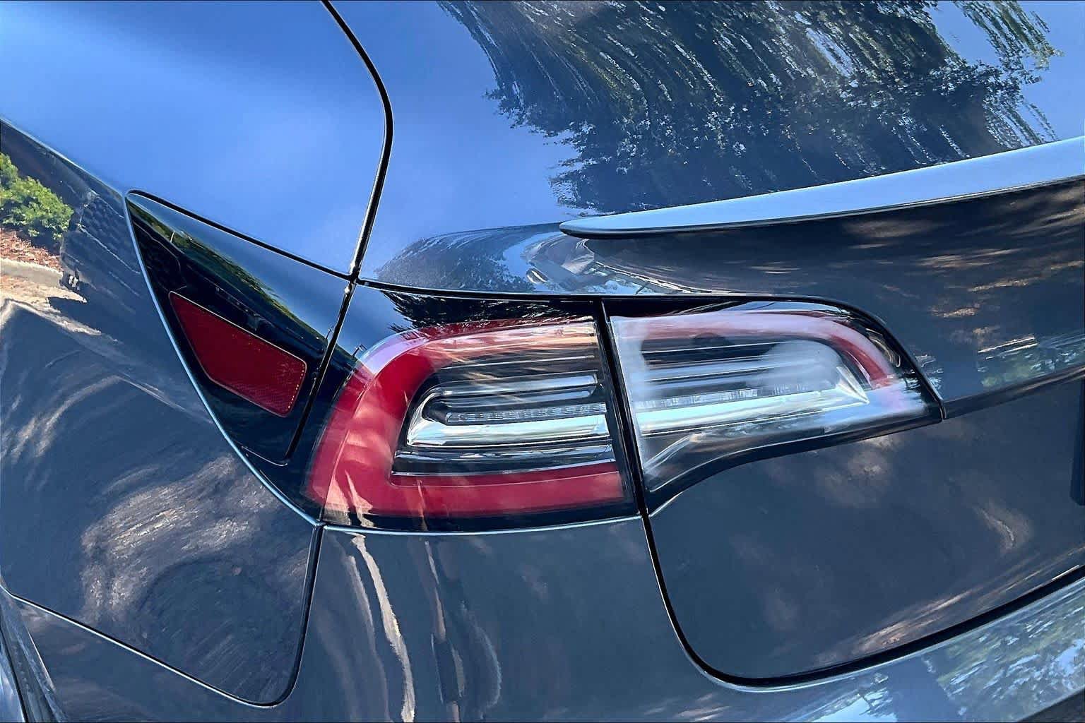 Used 2022 Tesla Model 3 Performance AWD/4WD image 27