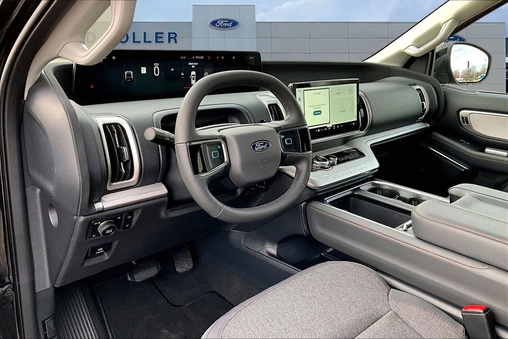 New 2025 Ford Expedition Max Active image 8