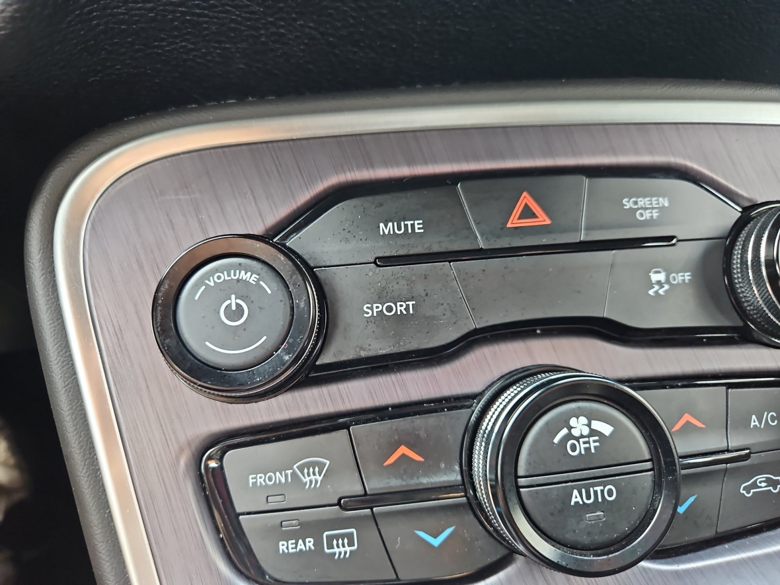 Used 2018 Dodge Challenger R/T w/ Cold Weather Group RWD image 20