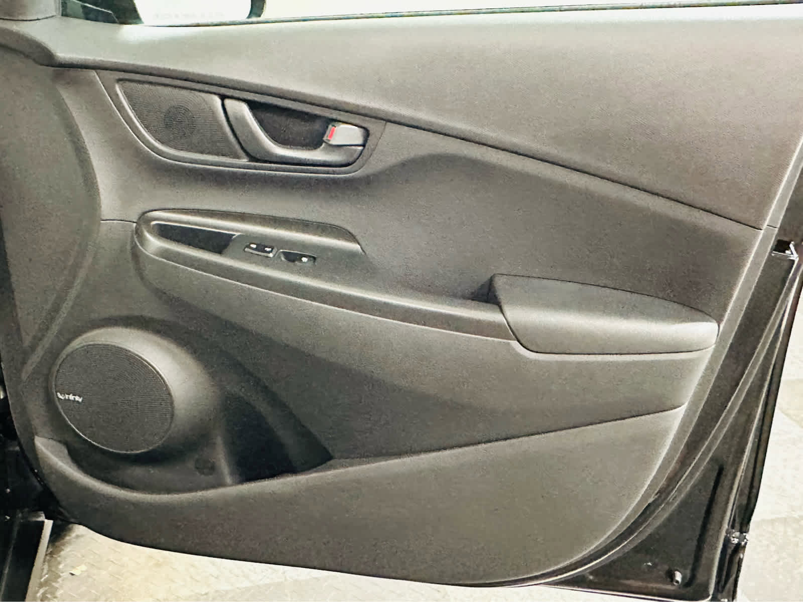 Used 2021 Hyundai Kona SEL Plus AWD/4WD image 26