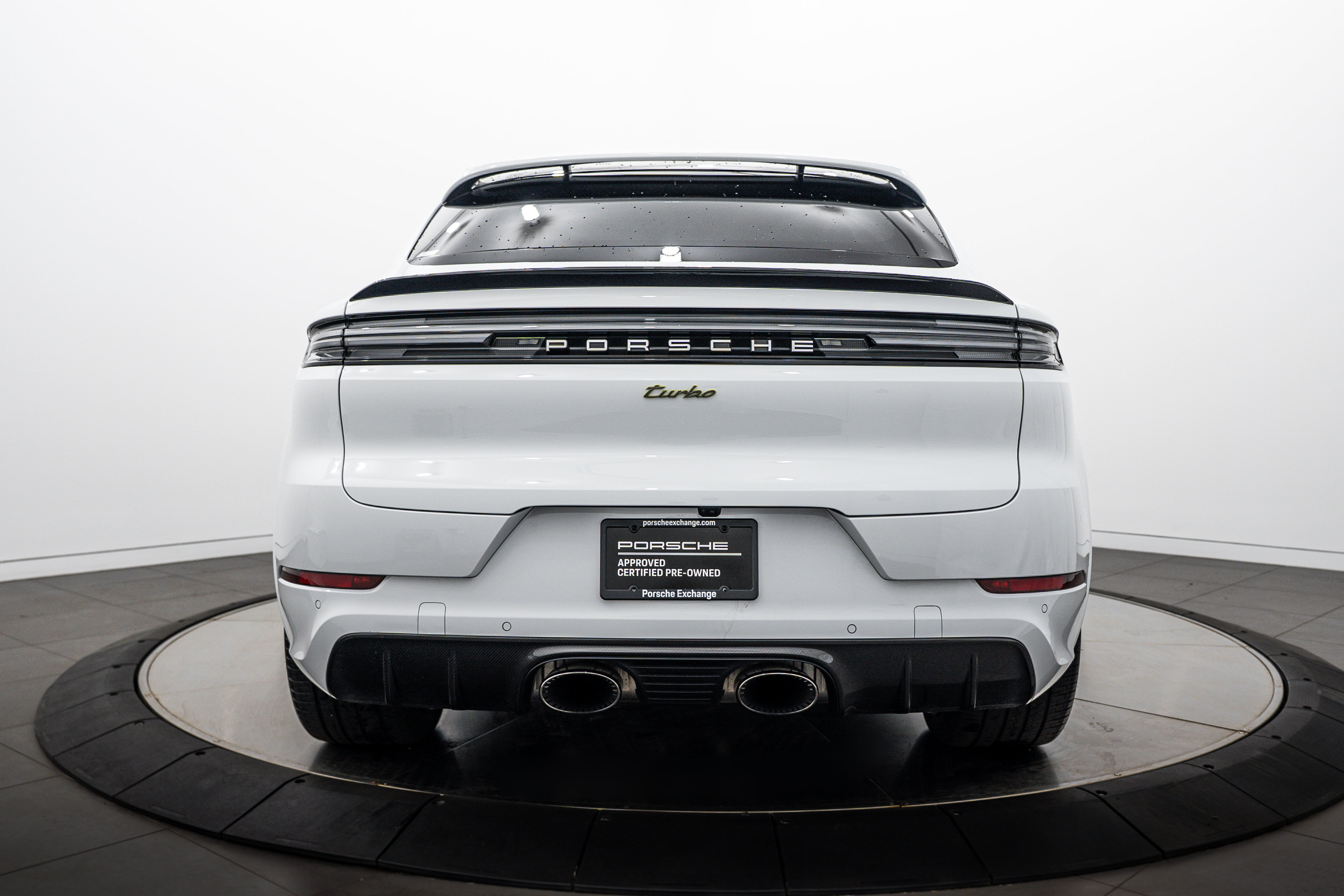 Certified 2025 Porsche Cayenne Turbo AWD/4WD image 6
