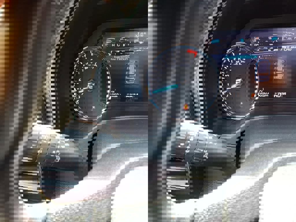 Certified 2019 Ford Expedition Limited w/ Equipment Group 302A image 27