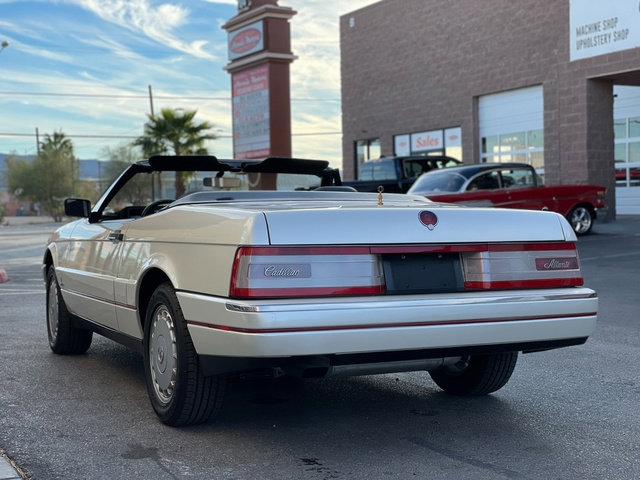 Used 1991 Cadillac Allante image 9