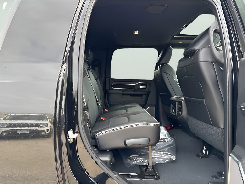 New 2026 RAM 2500 Laramie AWD/4WD image 29