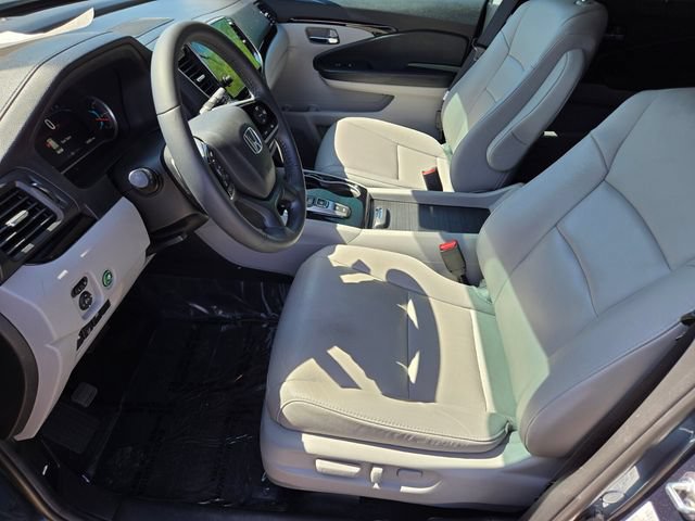 Certified 2022 Honda Pilot Touring image 14